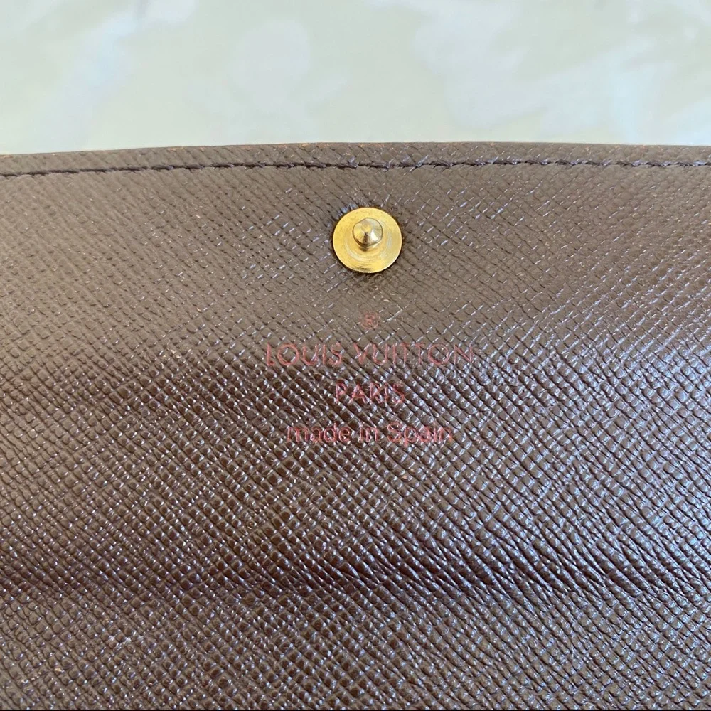 LOUIS VUITTON Damier Ebene Sarah Wallet